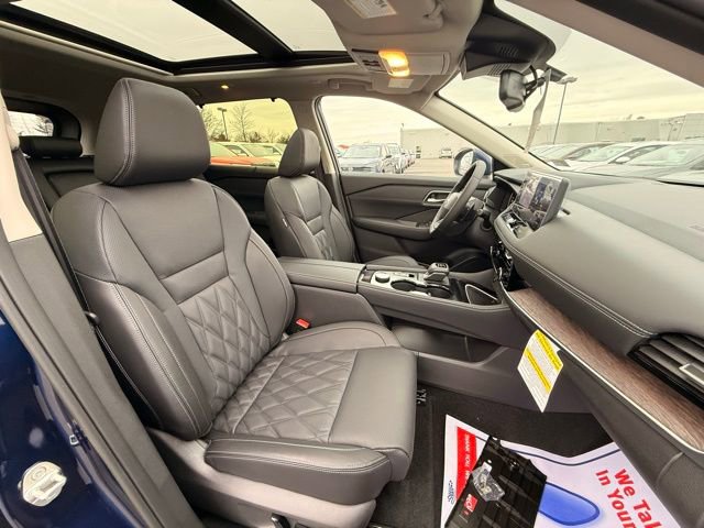 New 2026 Nissan Rogue Platinum w/ Tech Package AWD/4WD image 19