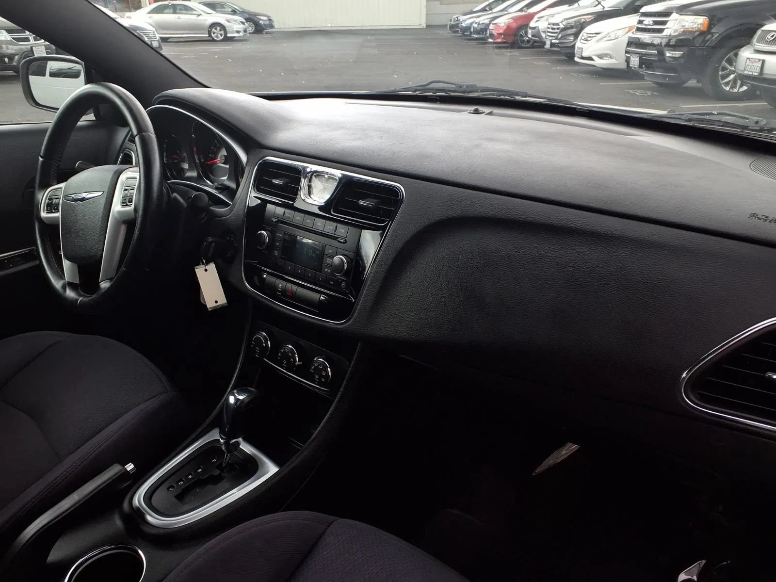 Used 2012 Chrysler 200 Touring FWD image 21