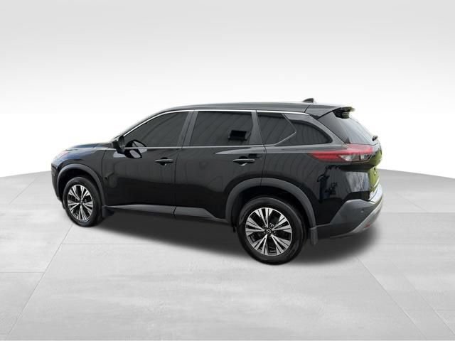 Used 2023 Nissan Rogue SV FWD image 4