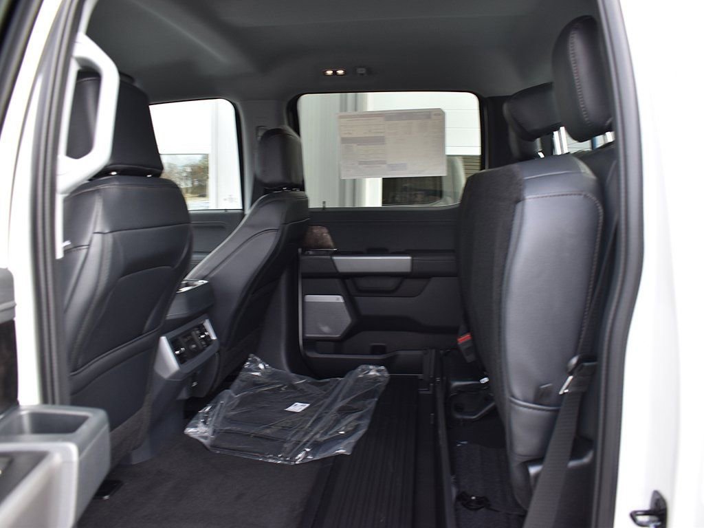New 2026 Ford F250 Lariat w/ Chrome Package image 29