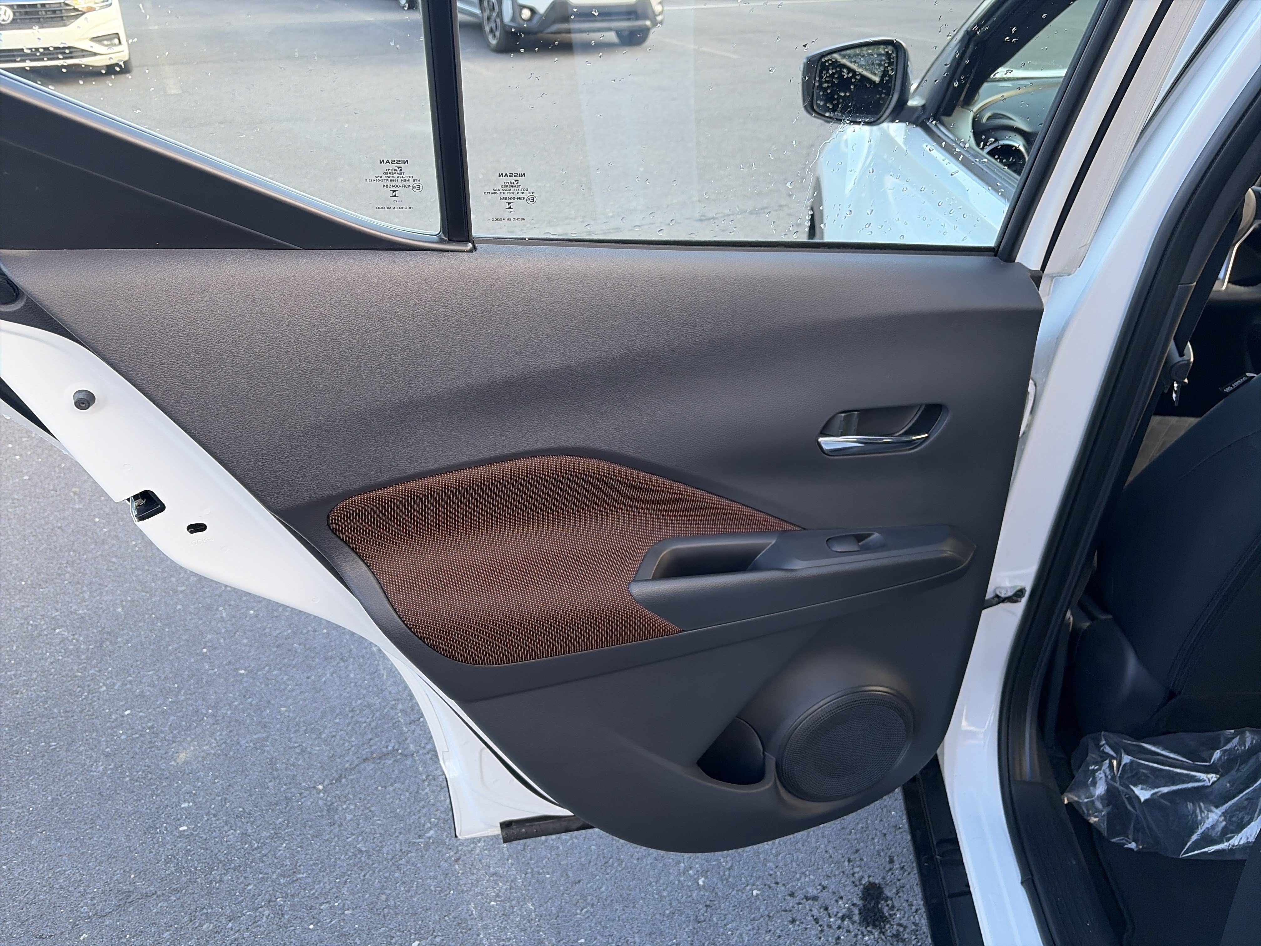Used 2023 Nissan Kicks SR FWD image 11