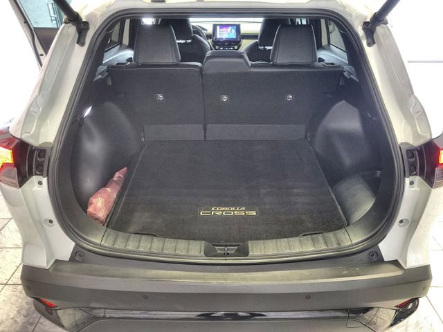 Used 2023 Toyota Corolla Cross XSE w/ Convenience Package image 24