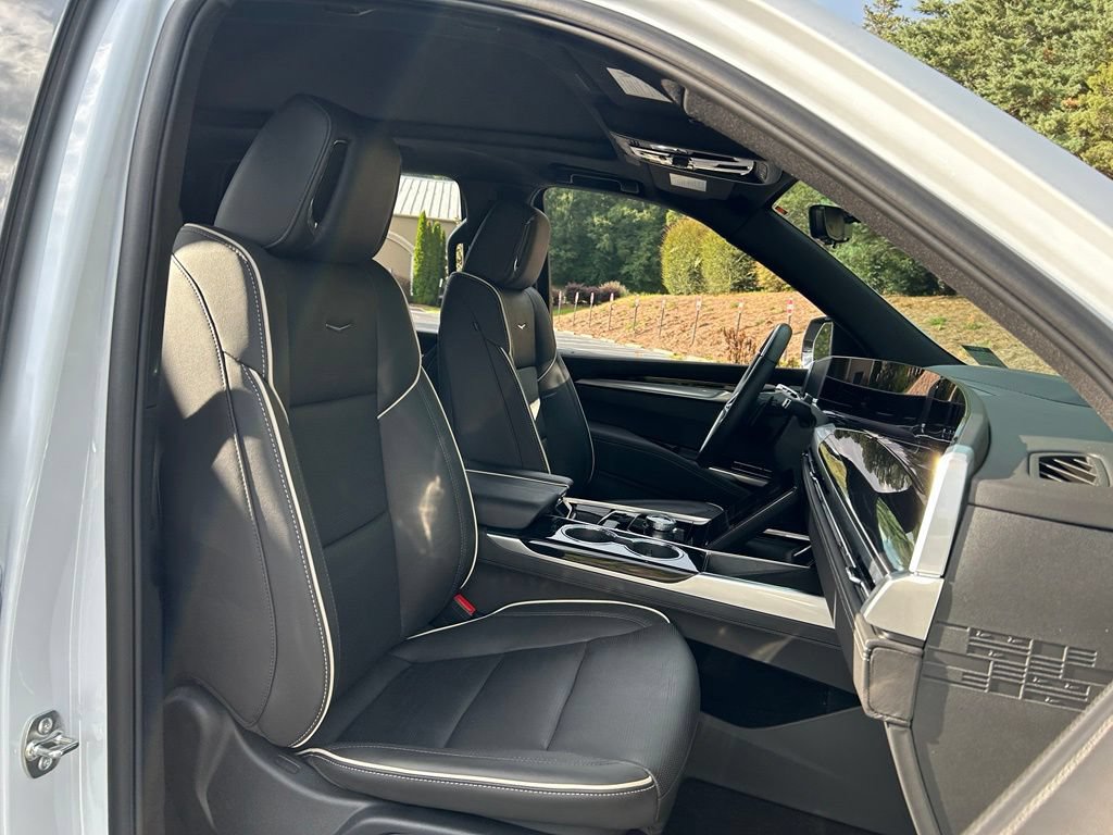 Used 2026 Cadillac Escalade Sport w/ Touring Package AWD/4WD image 56