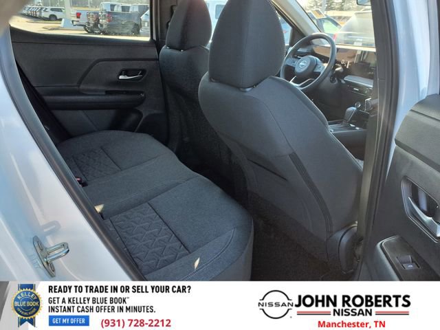 Certified 2025 Nissan Kicks SV image 17