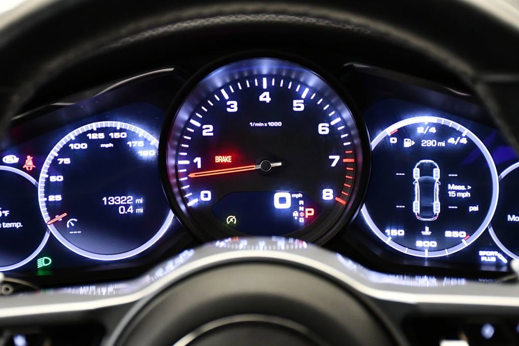 Used 2020 Porsche Panamera 4 image 27