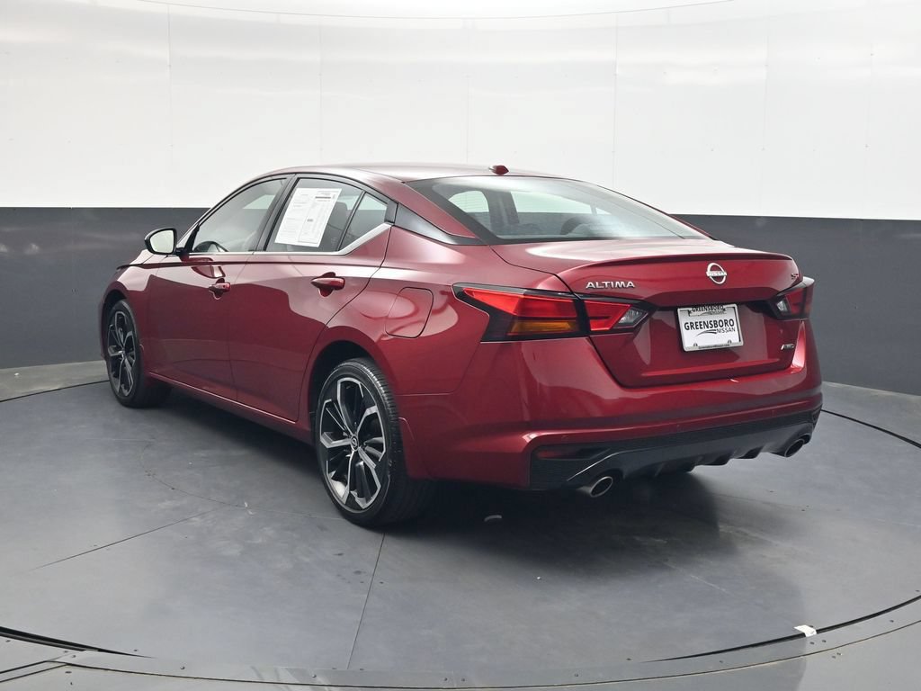 Used 2024 Nissan Altima 2.5 SR w/ SR Premium Package AWD/4WD image 7