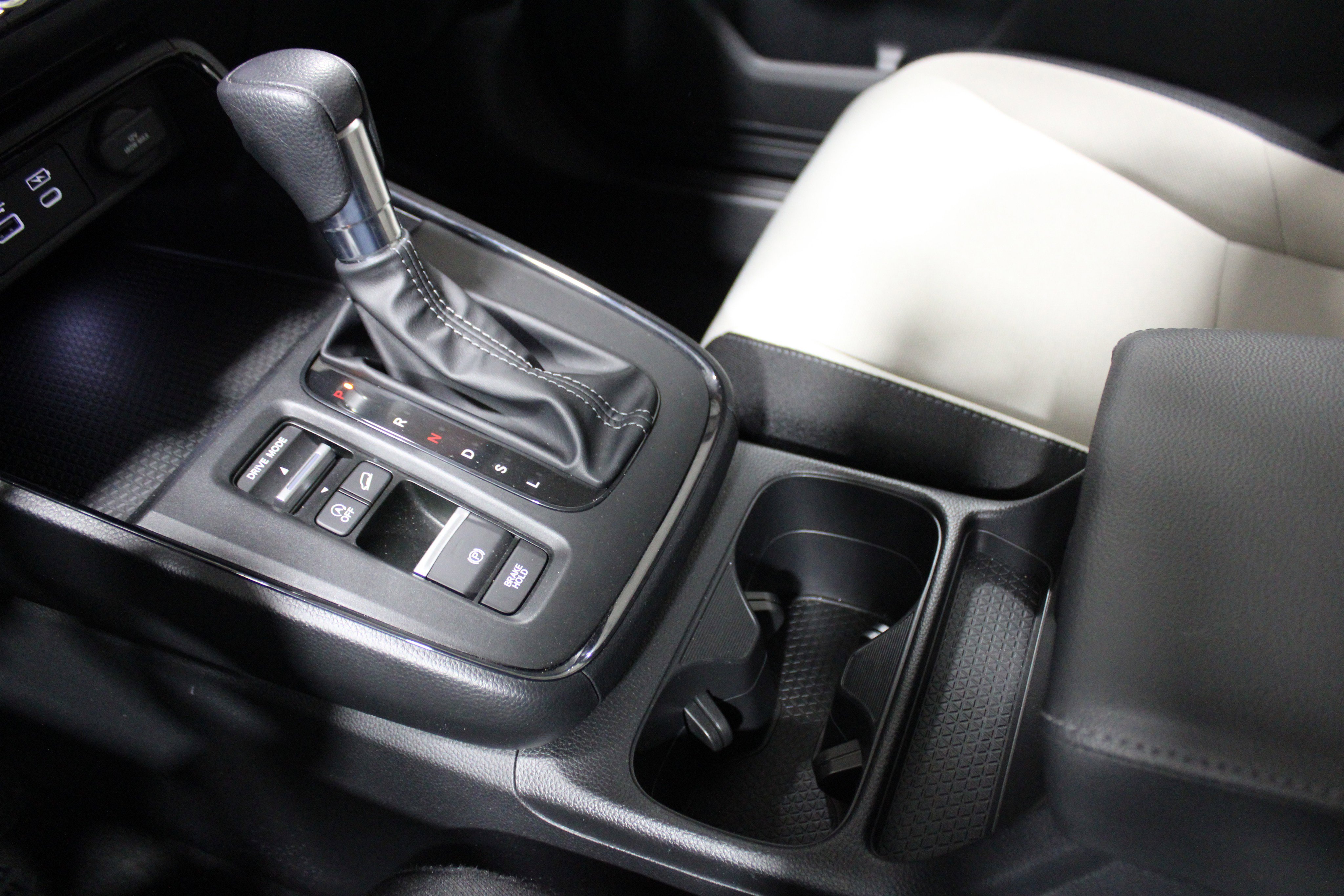 Used 2024 Honda CR-V EX image 16