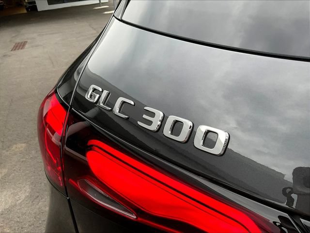 Used 2026 Mercedes-Benz GLC 300 4MATIC image 26