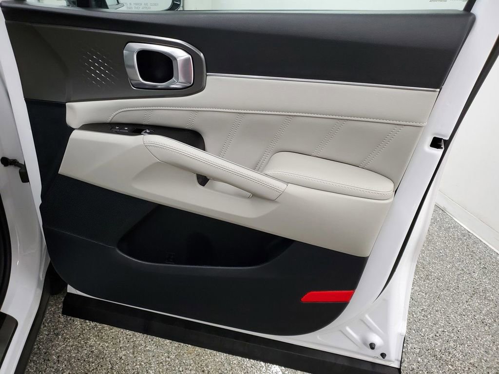 Used 2023 Kia Sorento SX FWD image 22