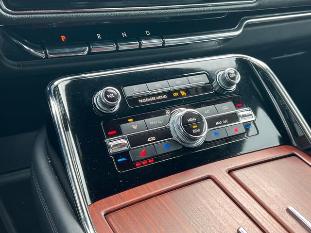 Used 2022 Lincoln Navigator Reserve image 31