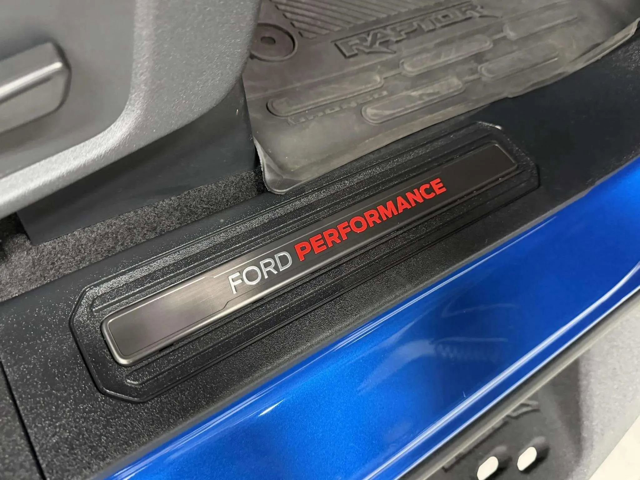 Used 2024 Ford Bronco Raptor w/ Interior Carbon Fiber Pack 6 image 27