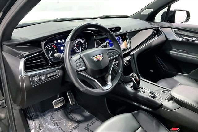 Used 2023 Cadillac XT6 Sport w/ Technology Package image 17