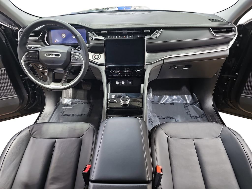 Certified 2023 Jeep Grand Cherokee Limited image 9