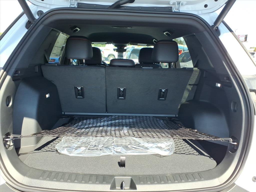 New 2027 Chevrolet Equinox RS w/ Safety and Technology Package AWD/4WD image 15