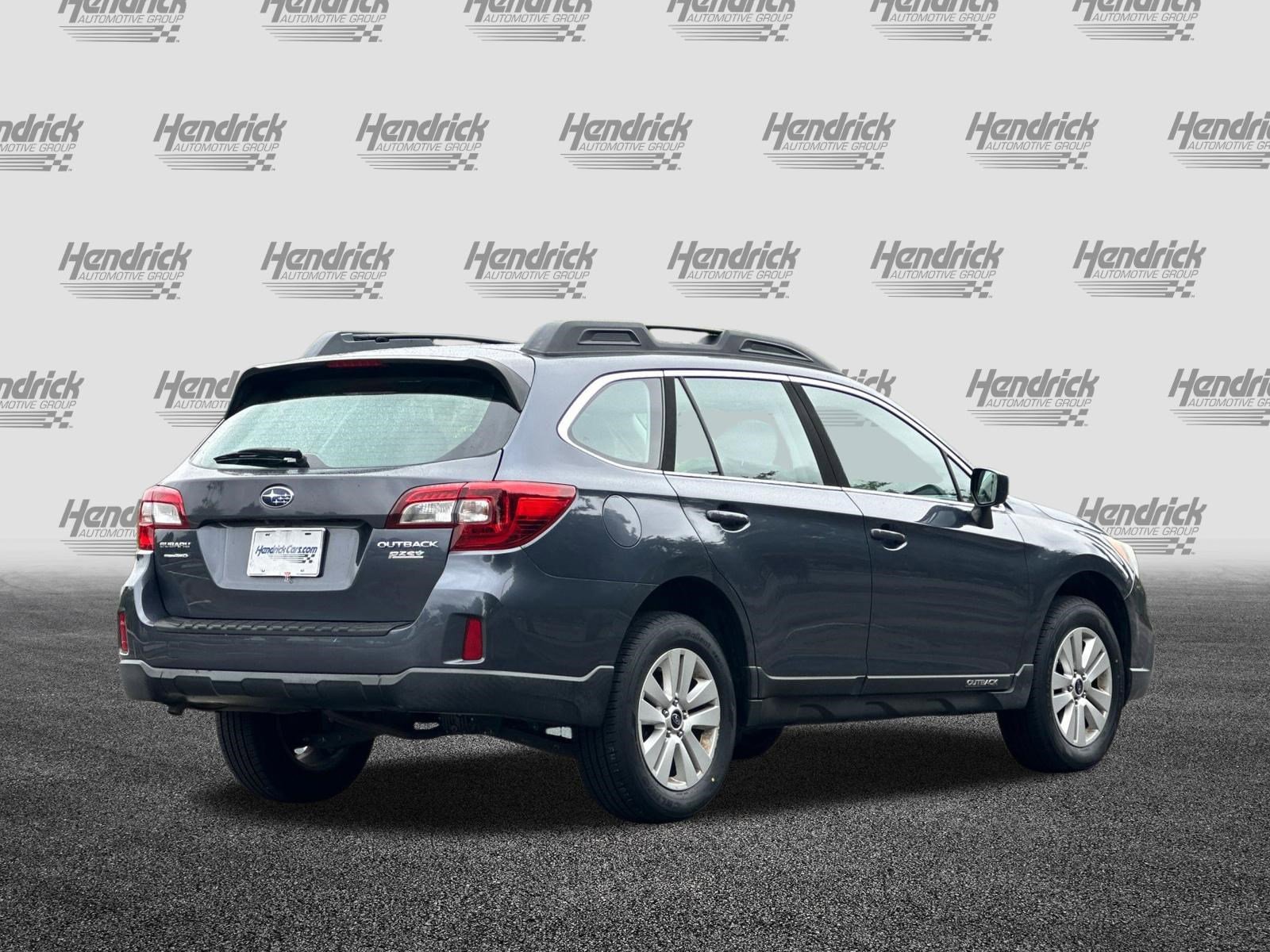 Used 2017 Subaru Outback 2.5i AWD/4WD image 5