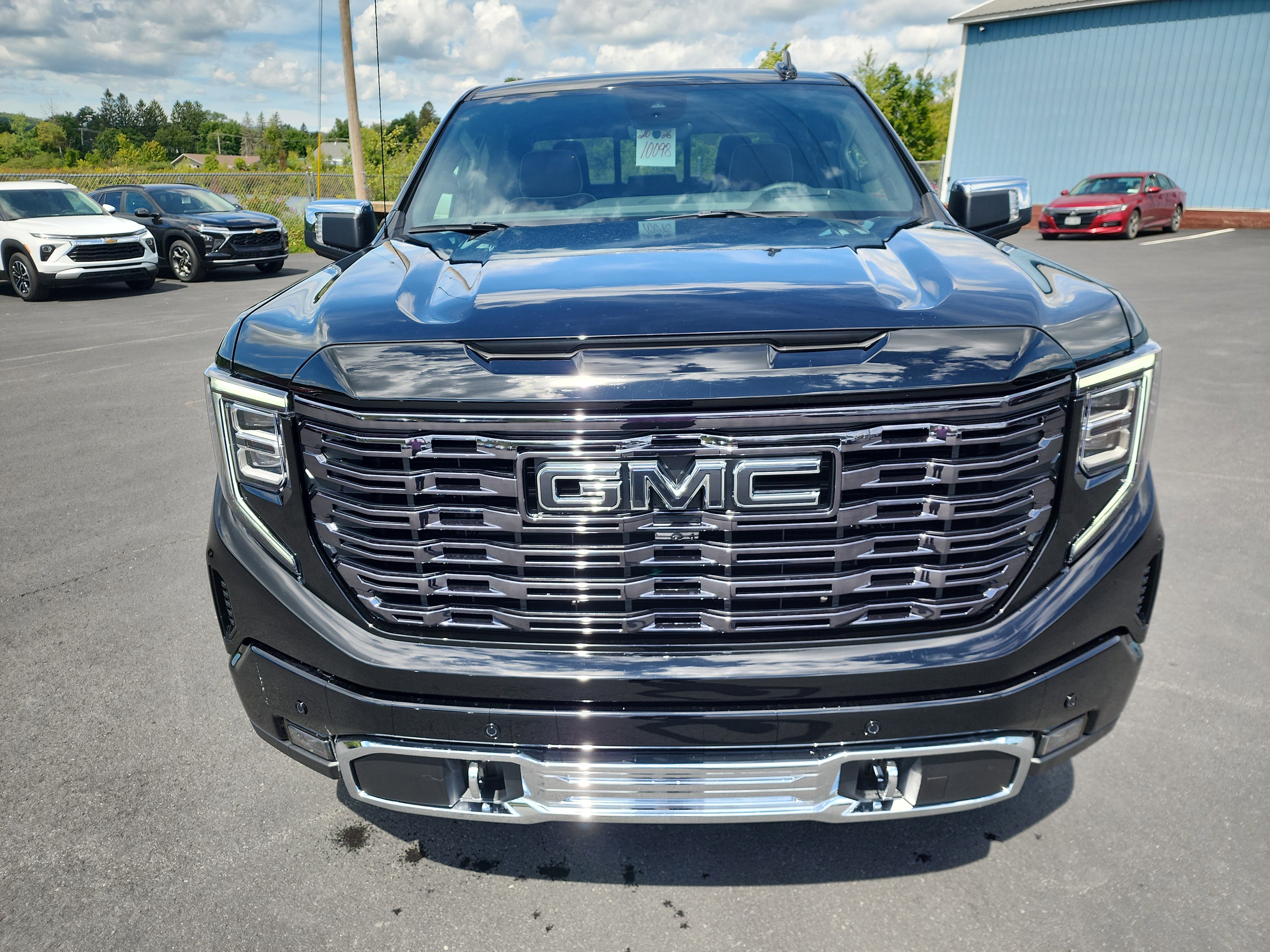 New 2026 GMC Sierra 1500 Denali Ultimate image 3