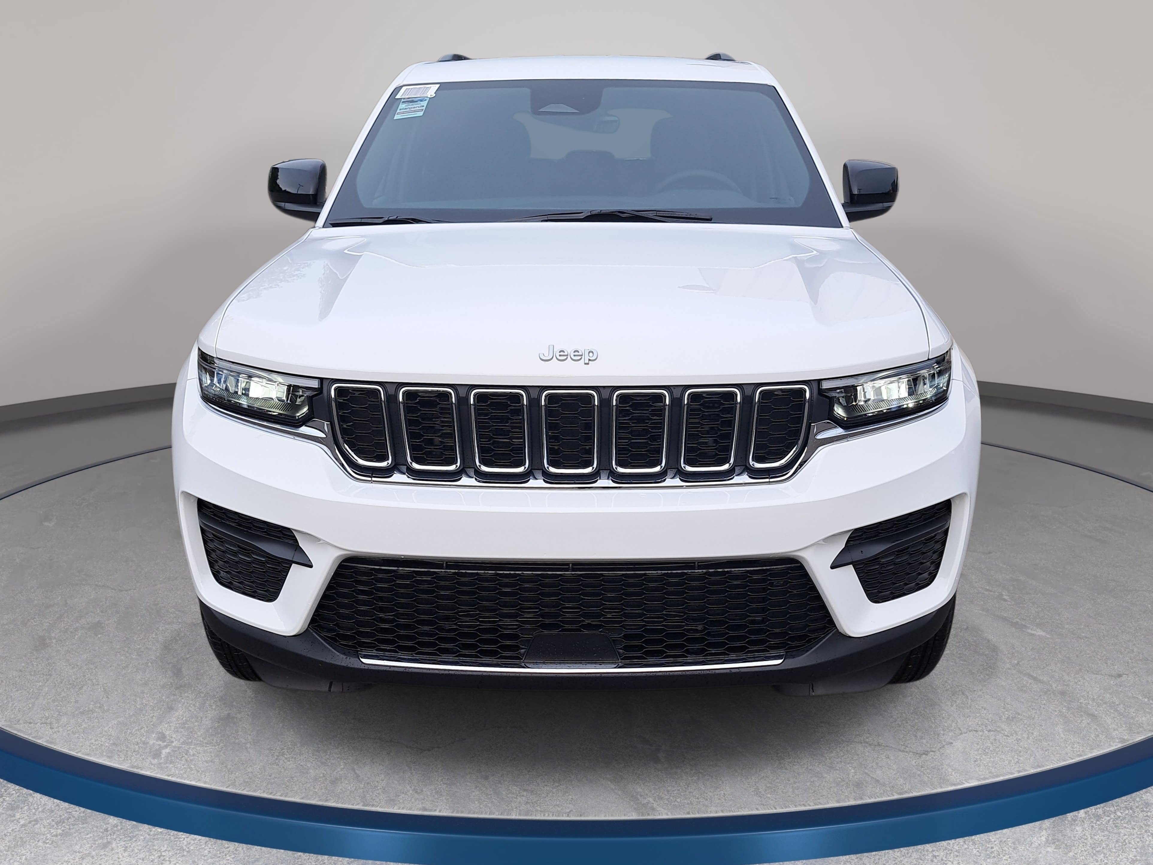 New 2026 Jeep Grand Cherokee Laredo AWD/4WD image 2