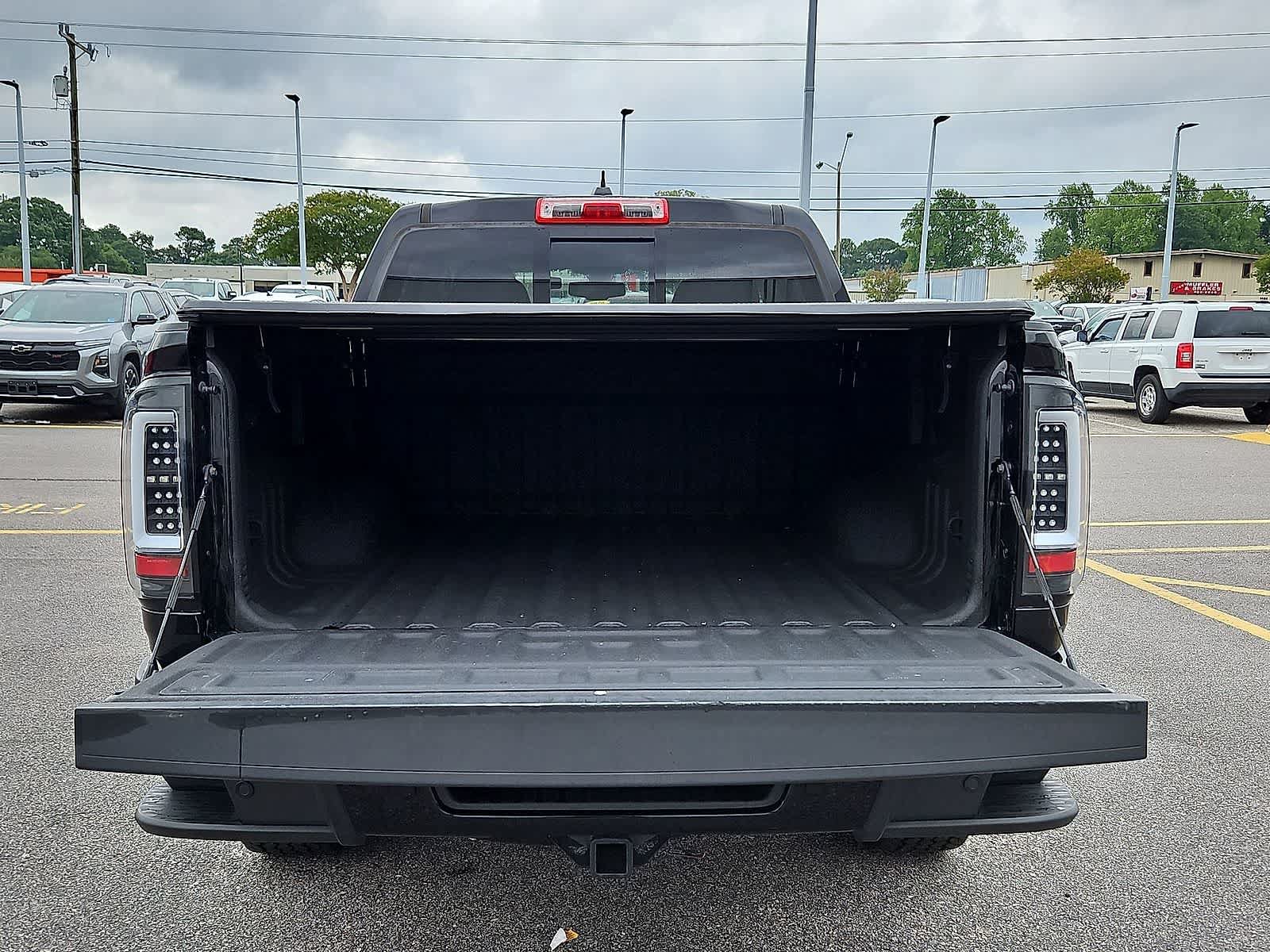 Used 2019 Chevrolet Colorado Z71 AWD/4WD image 28