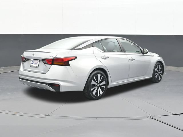 Used 2022 Nissan Altima 2.5 SV FWD image 13