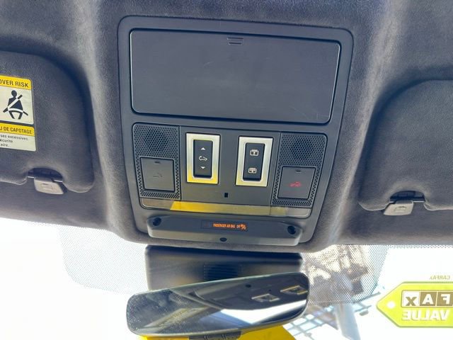 Used 2020 Jaguar F-PACE Premium image 33