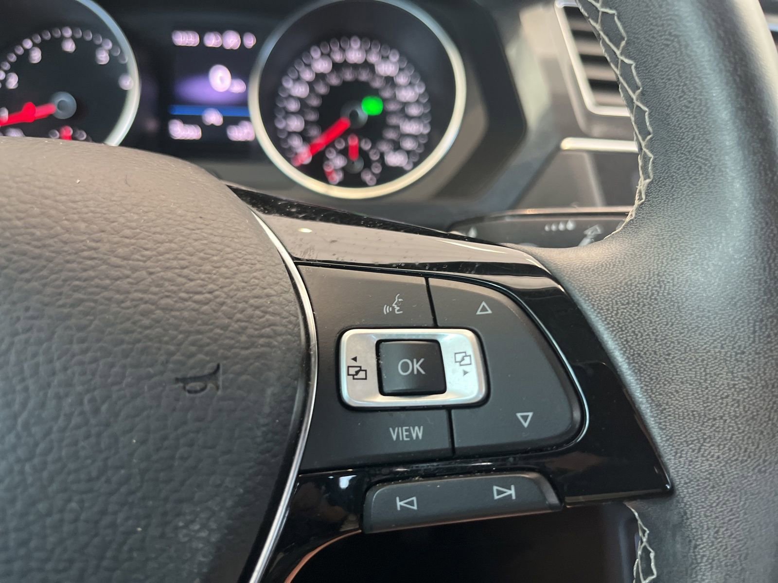 Certified 2021 Volkswagen Tiguan SE image 16