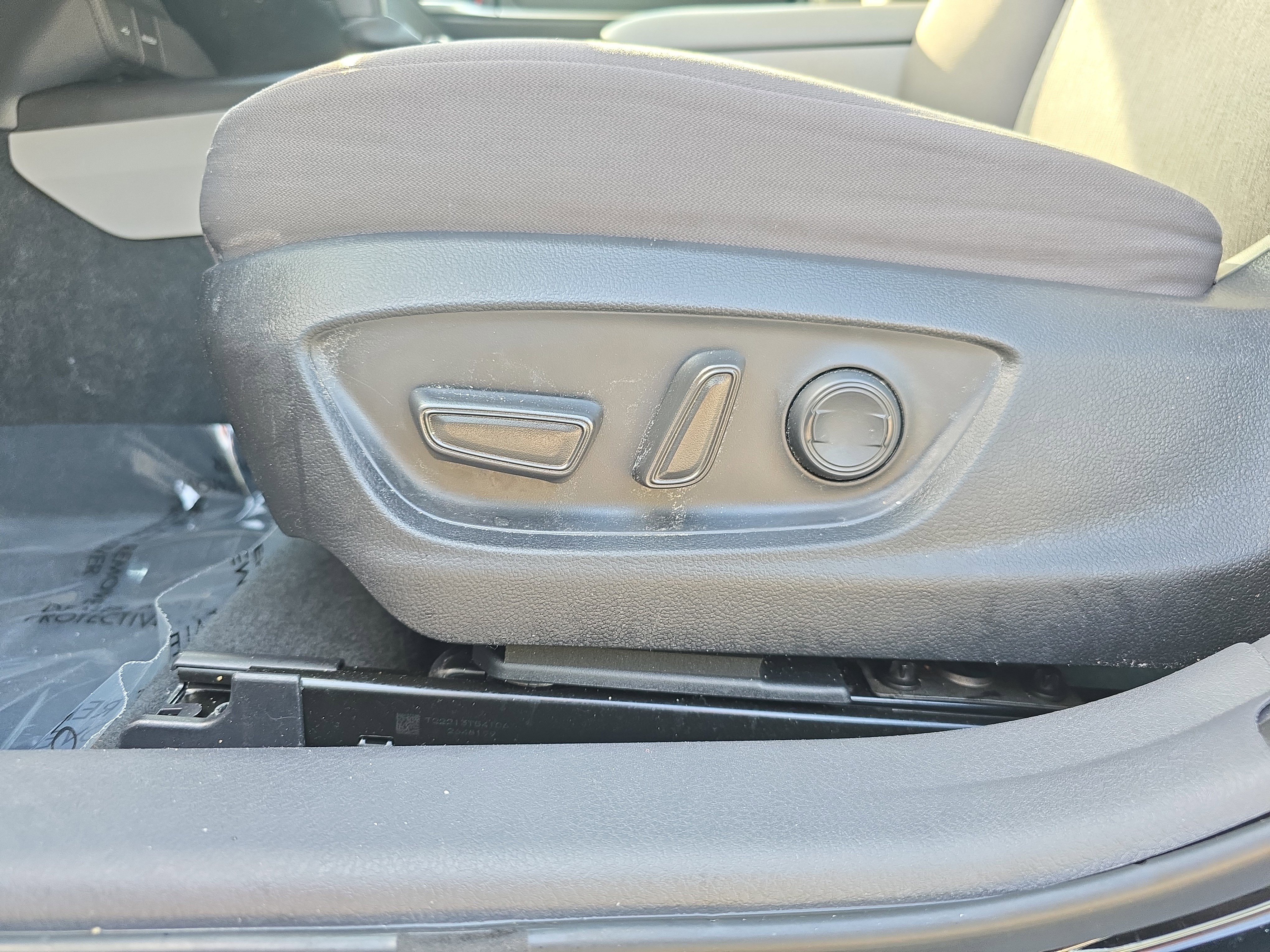 Used 2023 Toyota Camry LE FWD image 25