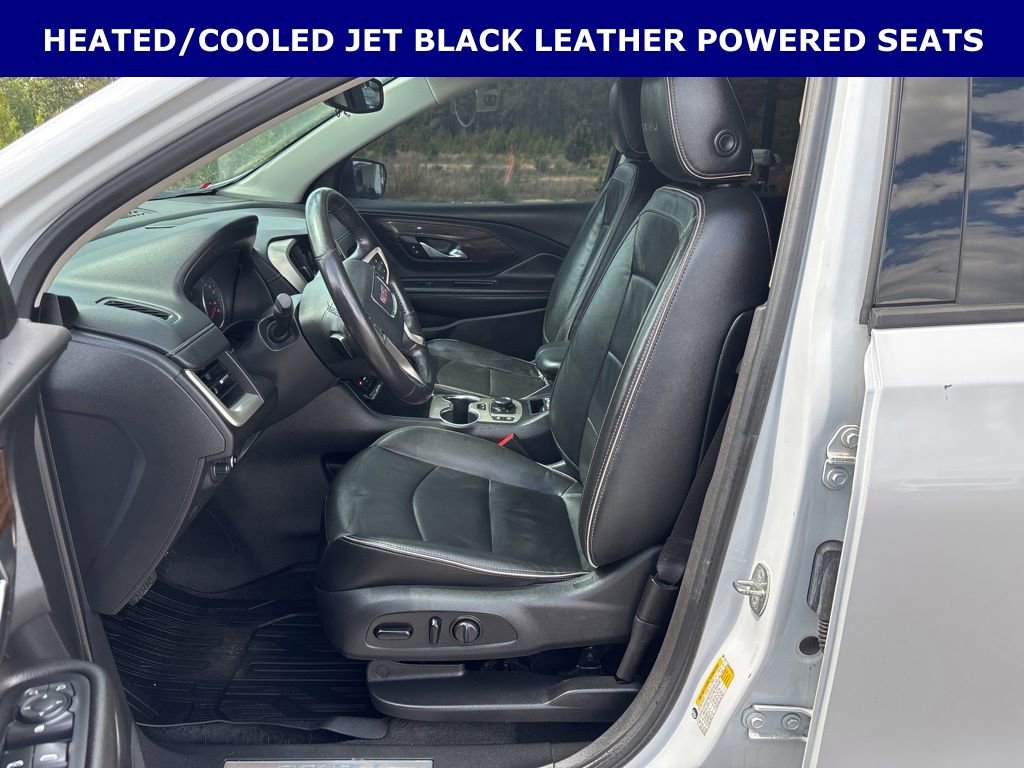Used 2020 GMC Terrain Denali w/ Denali Premium Package AWD/4WD image 5