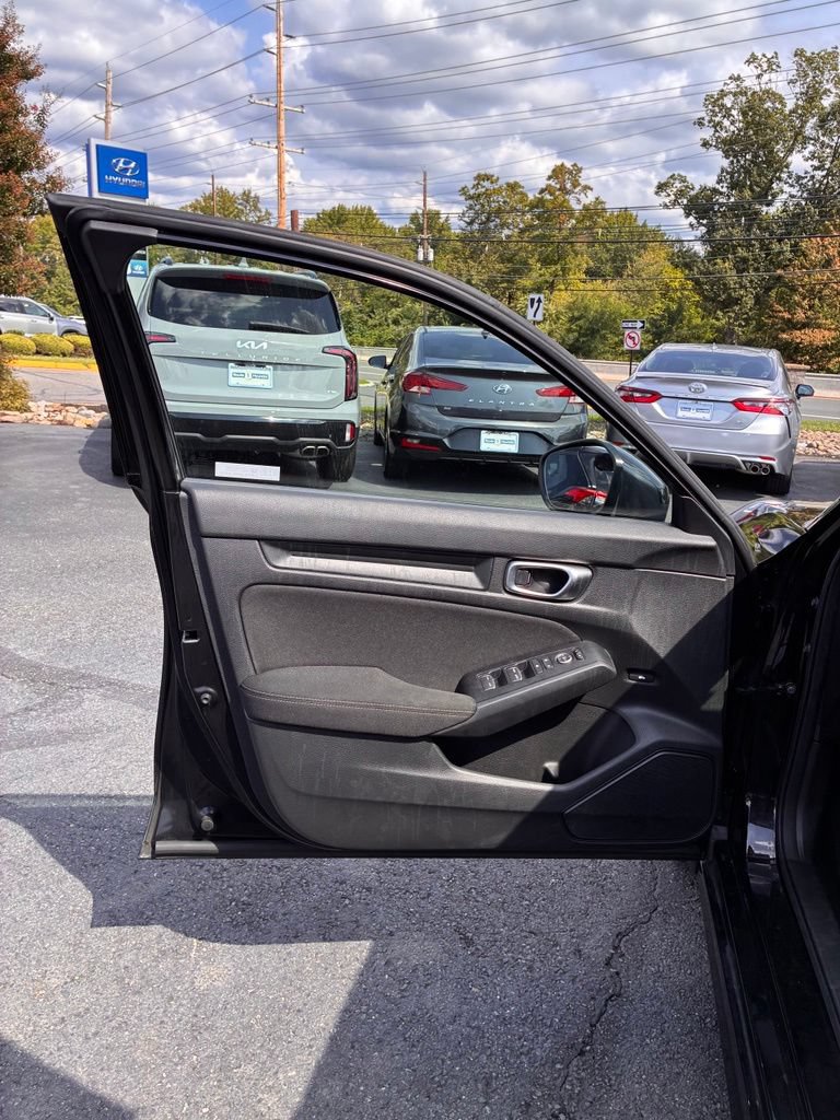 Used 2024 Honda Civic Sport image 26