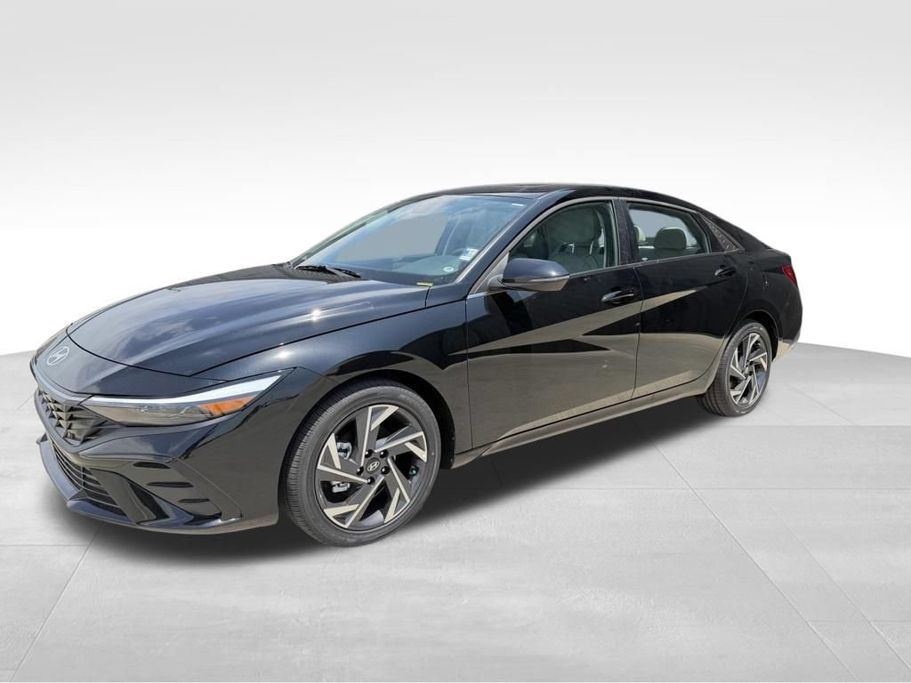 New 2026 Hyundai Elantra Limited FWD 360° Tour