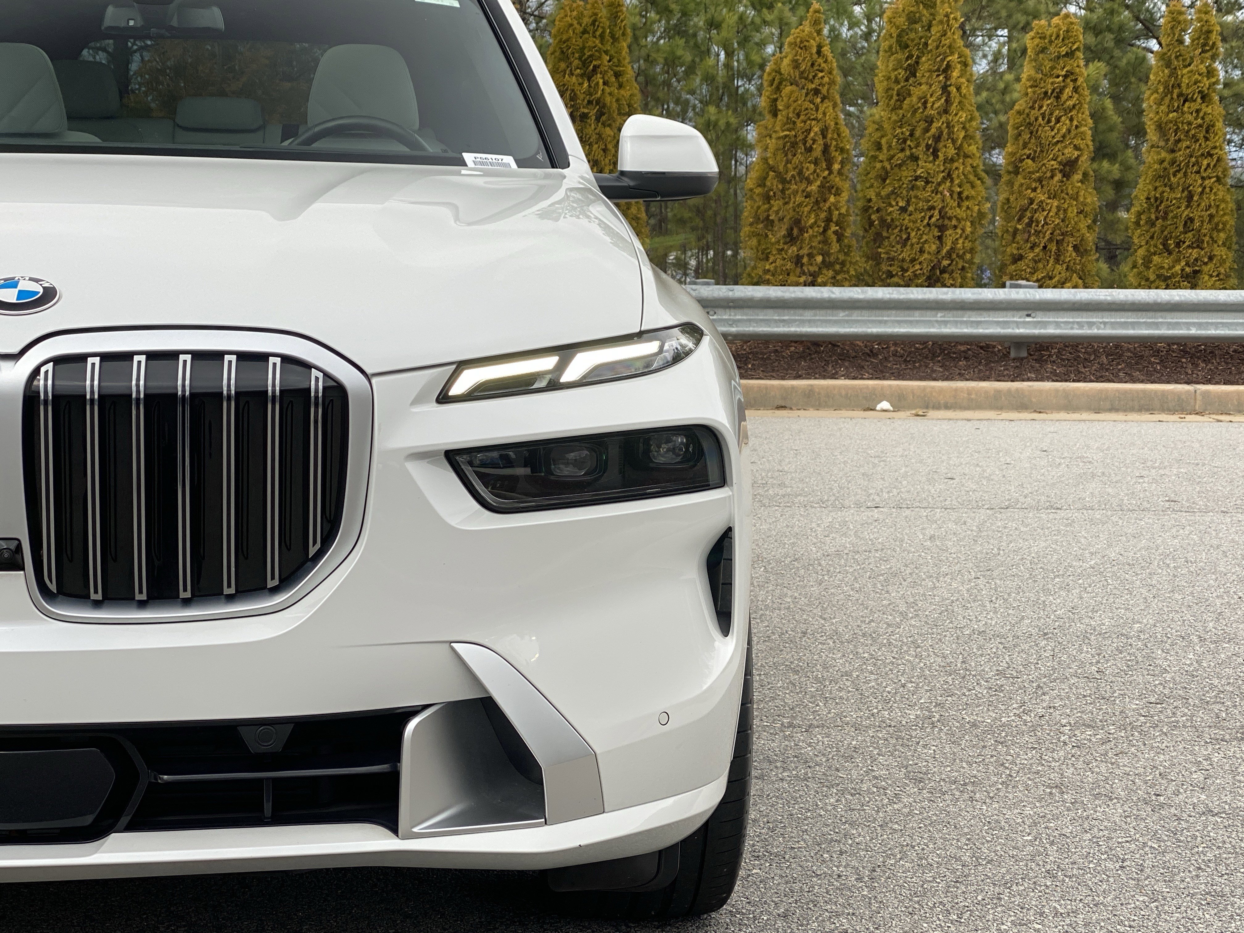 Used 2024 BMW X7 xDrive40i w/ Premium Package image 21