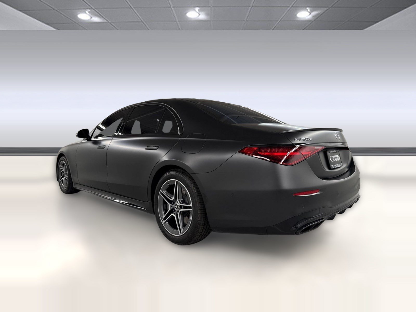 Certified 2026 Mercedes-Benz S 580e 4MATIC Sedan image 3