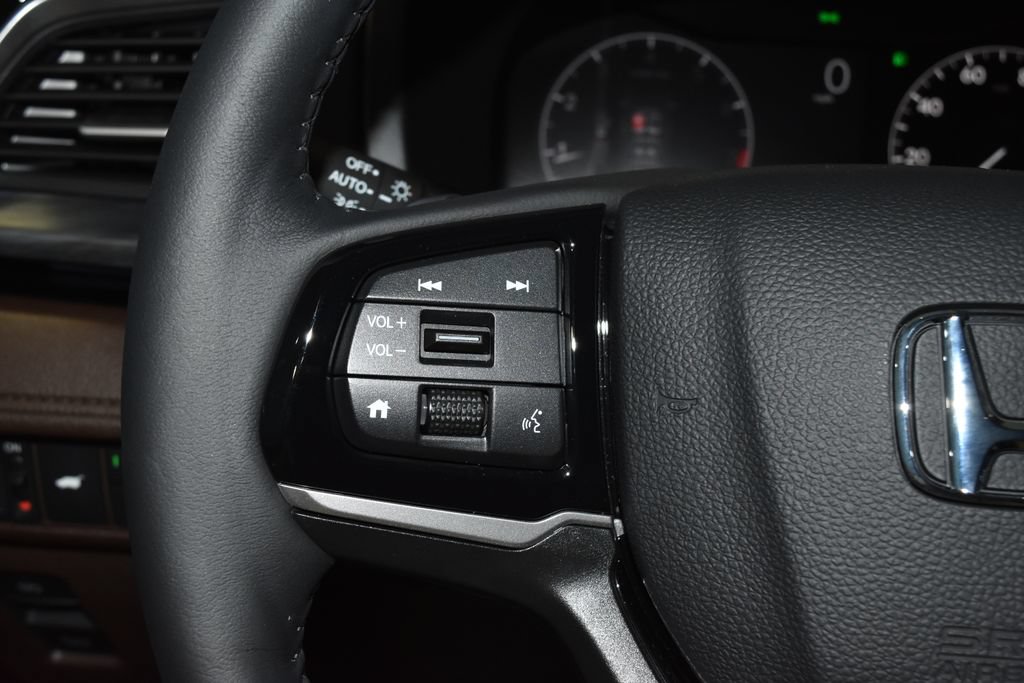Used 2026 Honda Odyssey Elite image 9
