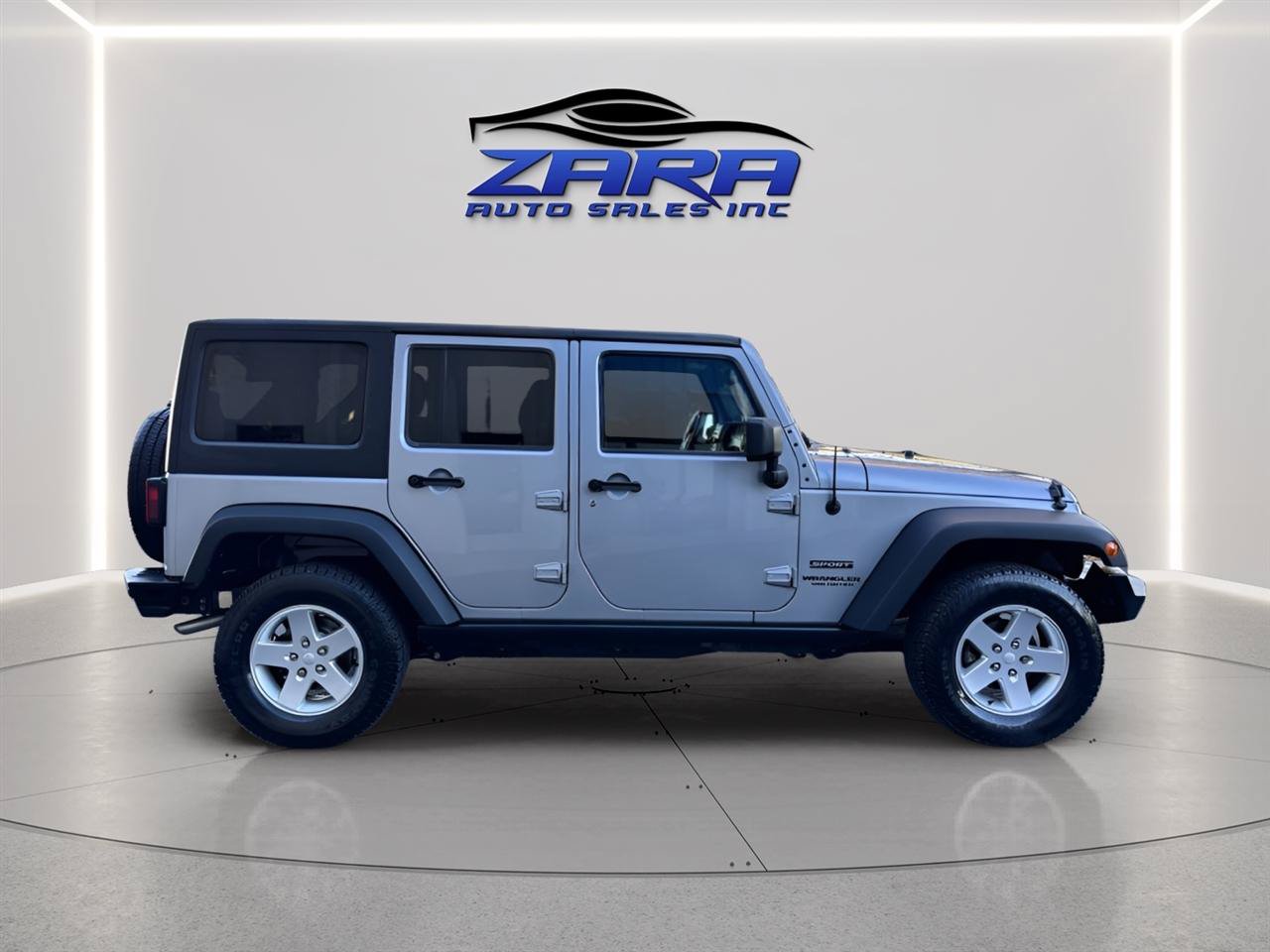 Used 2013 Jeep Wrangler Unlimited Sport AWD/4WD image 7