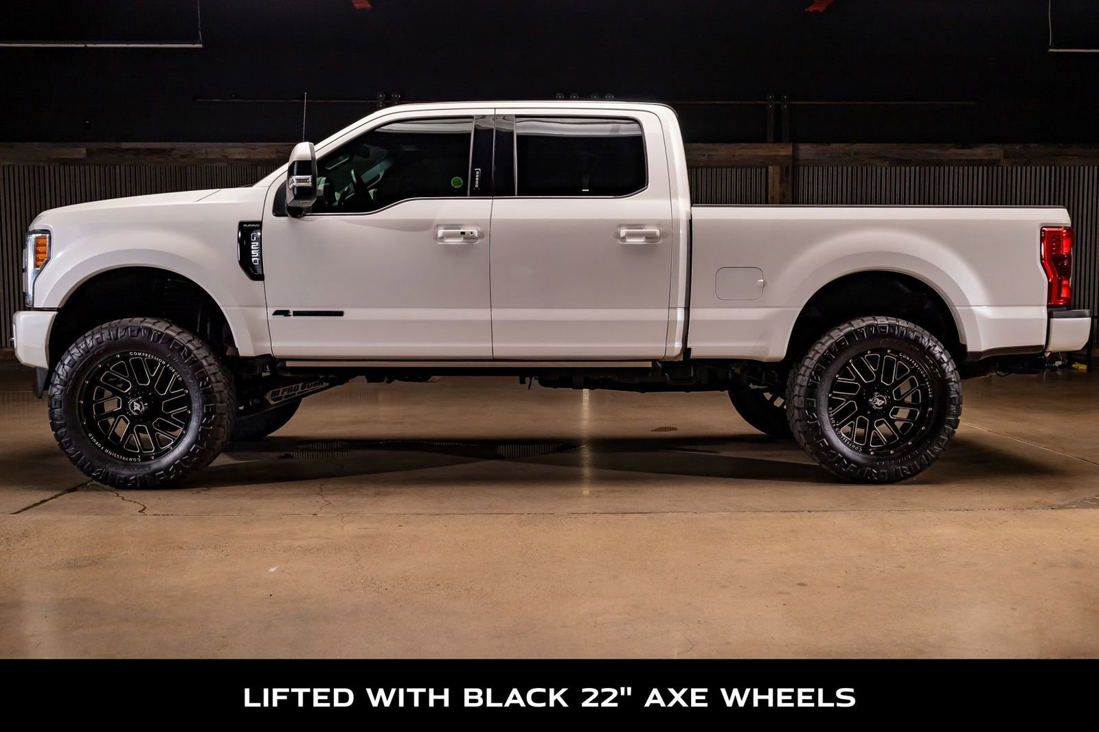 Used 2019 Ford F250 Platinum w/ Platinum Ultimate Package image 5