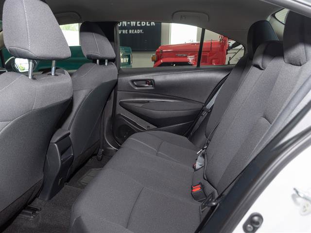 Used 2022 Toyota Corolla LE image 15