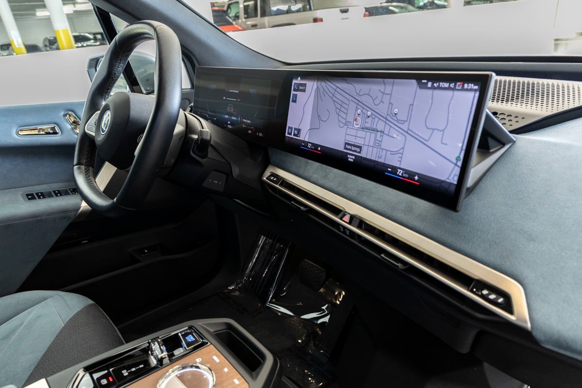 Certified 2023 BMW iX xDrive50 w/ Premium Package image 31