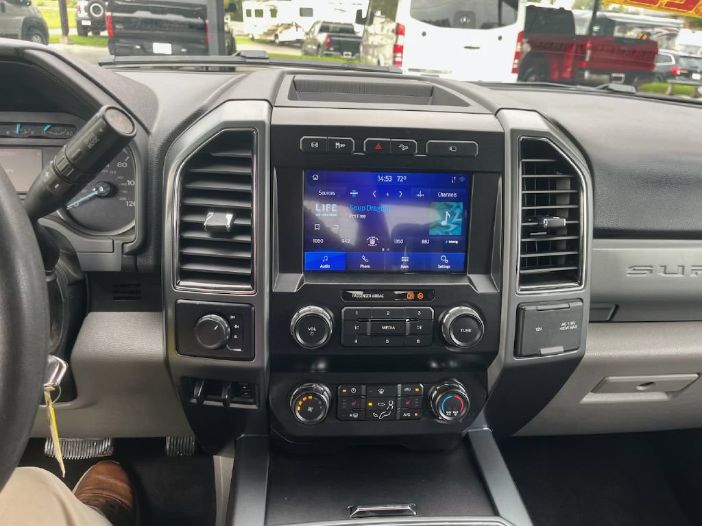 Used 2022 Ford F350 XLT w/ XLT Premium Package AWD/4WD image 18