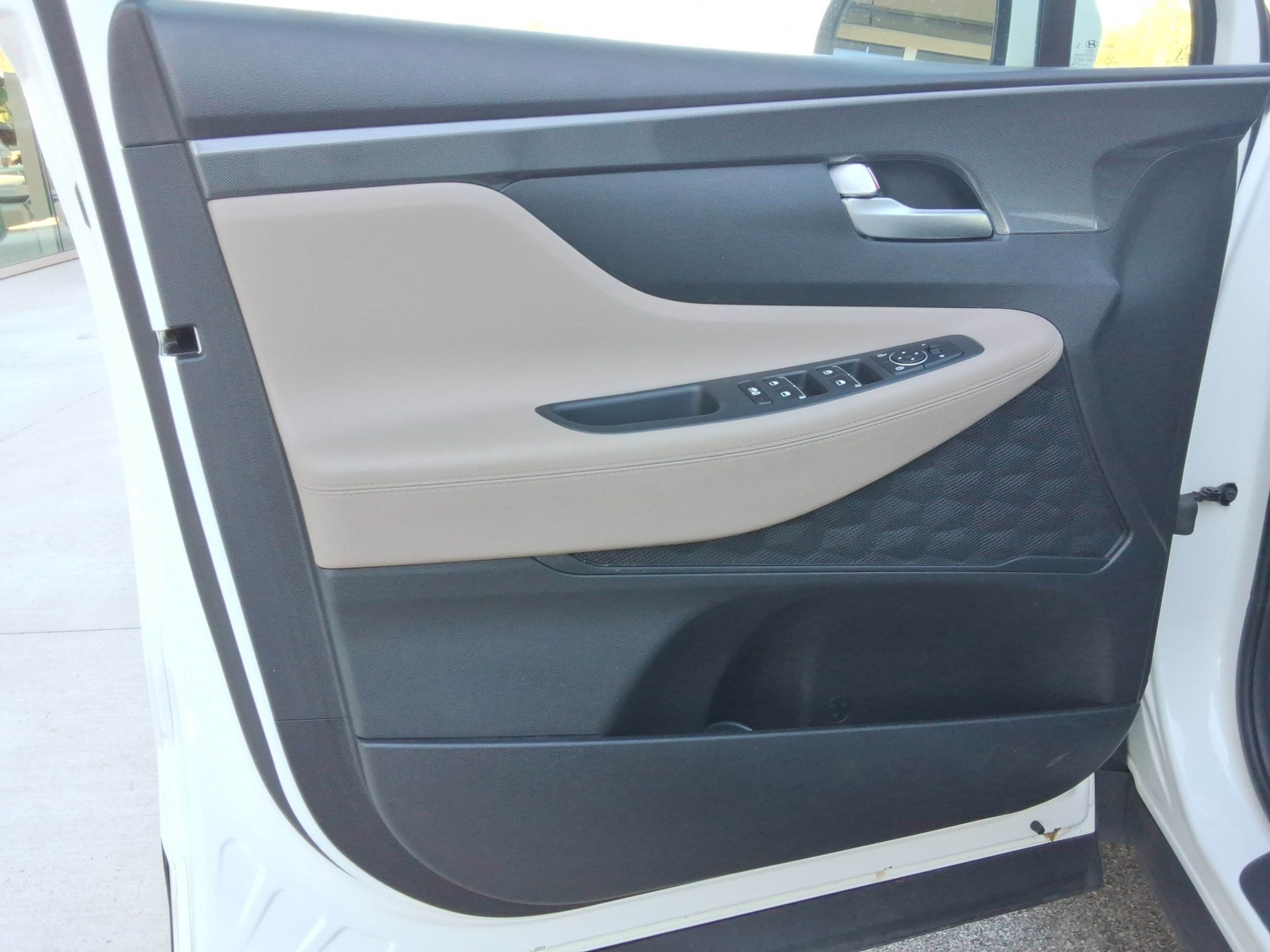 Used 2023 Hyundai Santa Fe SE AWD/4WD image 35