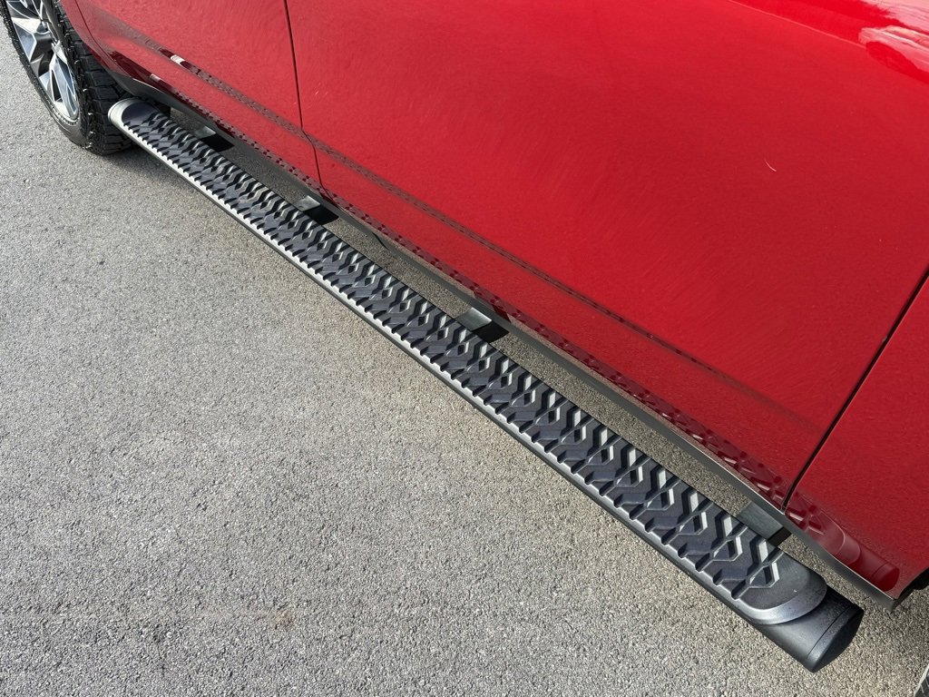 Used 2024 Chevrolet Suburban Z71 w/ Luxury Package image 44