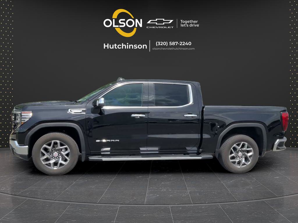 Used 2026 GMC Sierra 1500 SLT RWD image 2