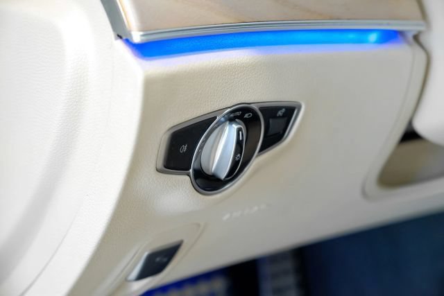 Used 2020 Mercedes-Benz CLS 450 w/ Premium Package image 39