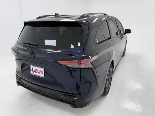 New 2026 Toyota Sienna XSE FWD image 40