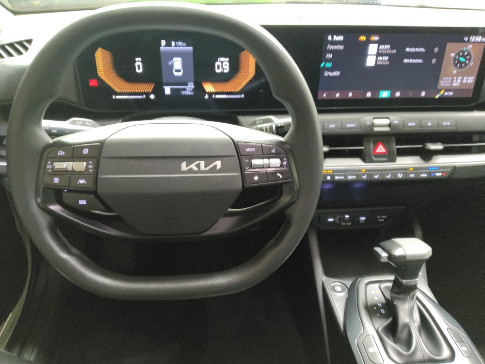 Used 2025 Kia K4 FWD image 22