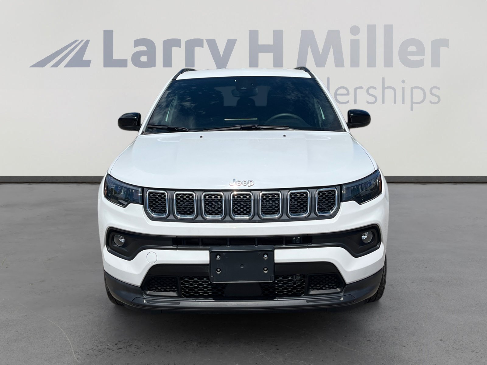 Certified 2023 Jeep Compass Latitude AWD/4WD image 8