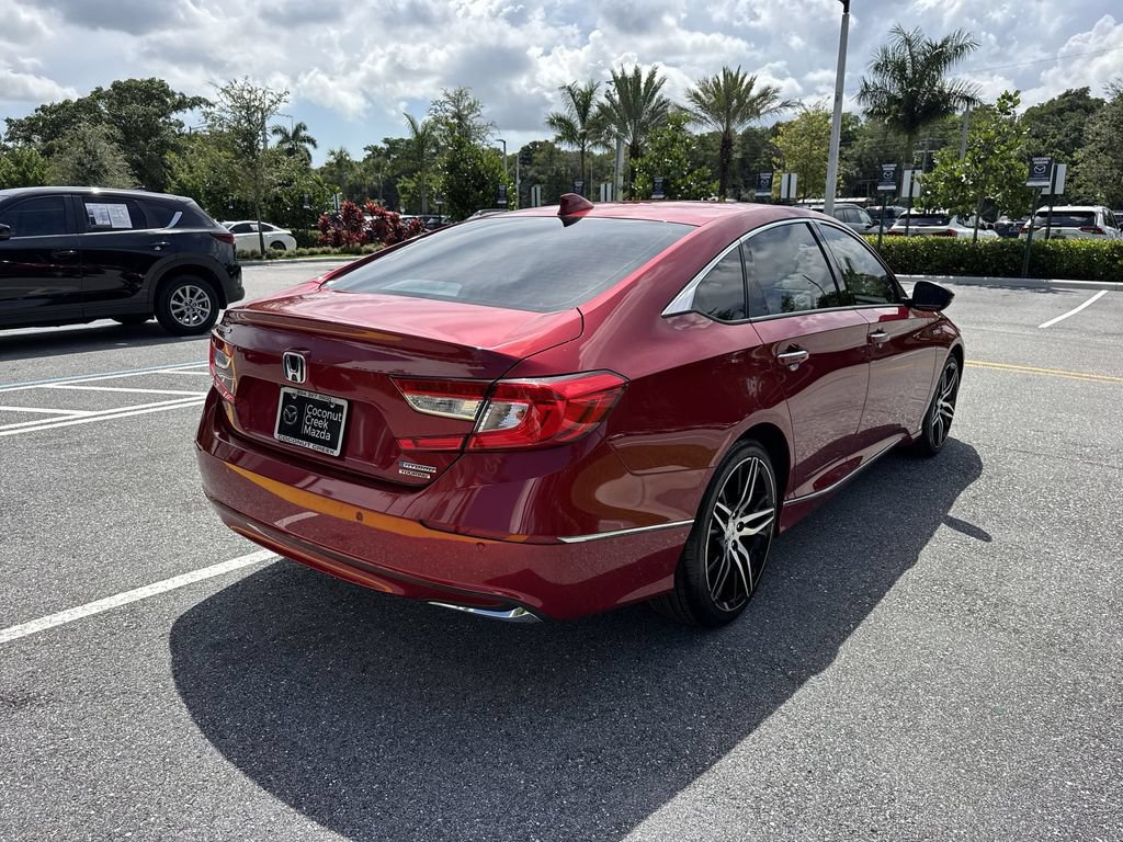 Used 2022 Honda Accord Touring image 3