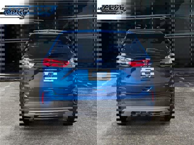 Used 2022 Ford Edge SEL w/ Convenience Package image 4