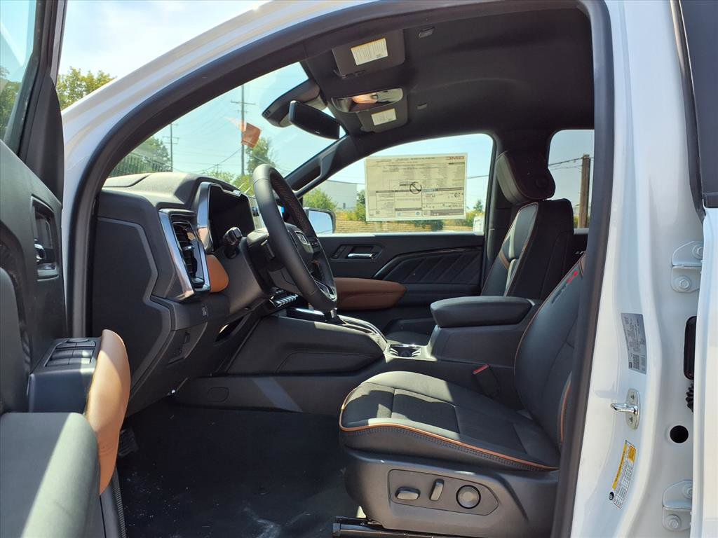New 2026 GMC Canyon AT4 image 14