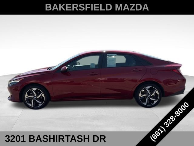 Used 2023 Hyundai Elantra SEL w/ Convenience Package FWD image 2