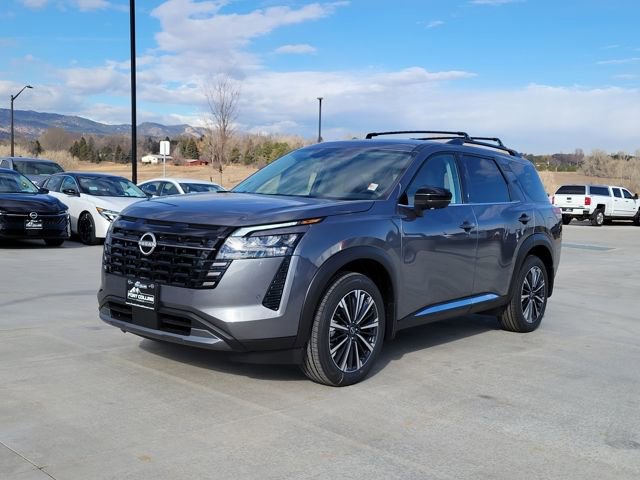 New 2026 Nissan Pathfinder Platinum w/ Cargo Package