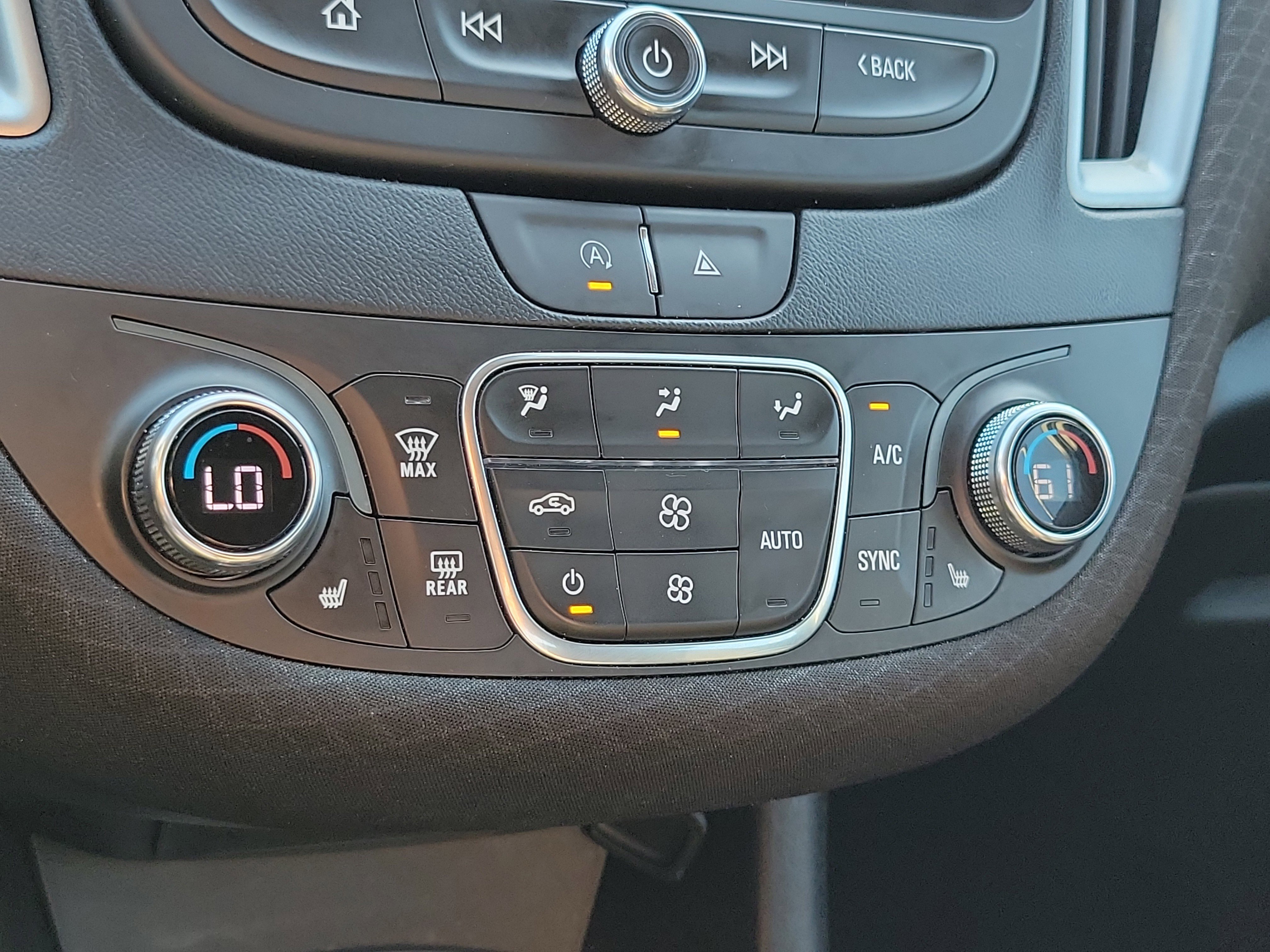 Used 2023 Chevrolet Malibu LT FWD image 27